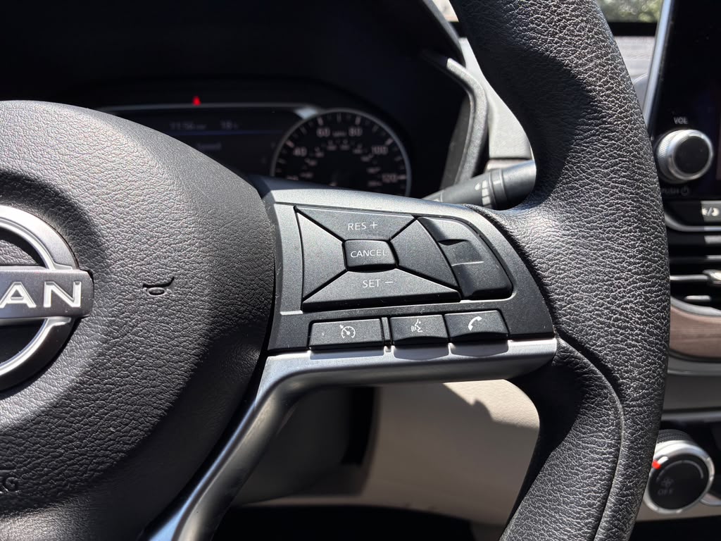 2025 Nissan Altima SV - Photo 13