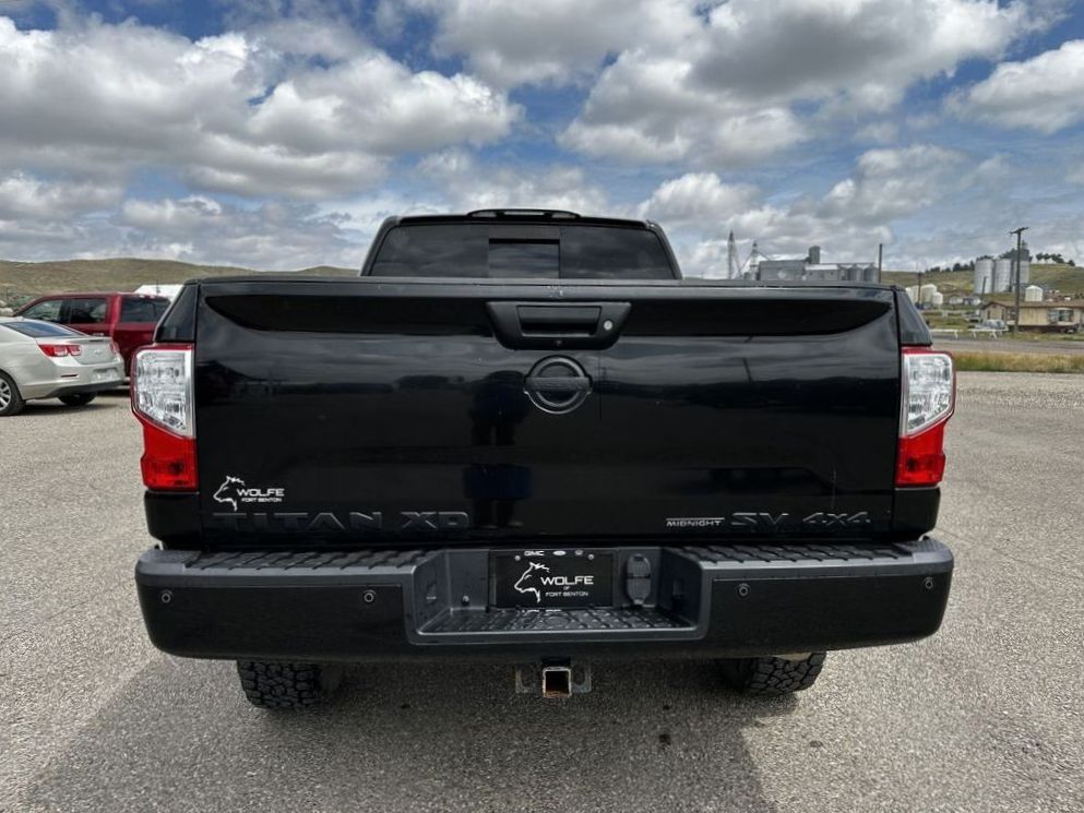 2018 Nissan Titan SV photo 13