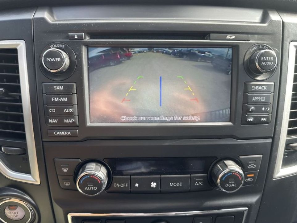 2018 Nissan Titan SV photo 7