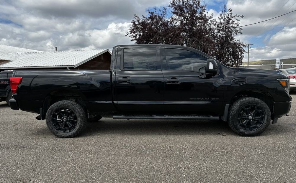 2018 Nissan Titan SV photo 15
