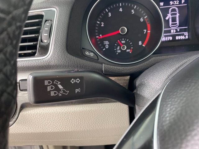 Pre-Owned 2016 Volkswagen Passat
