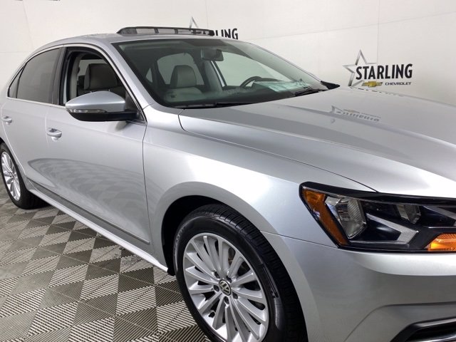Pre-Owned 2016 Volkswagen Passat