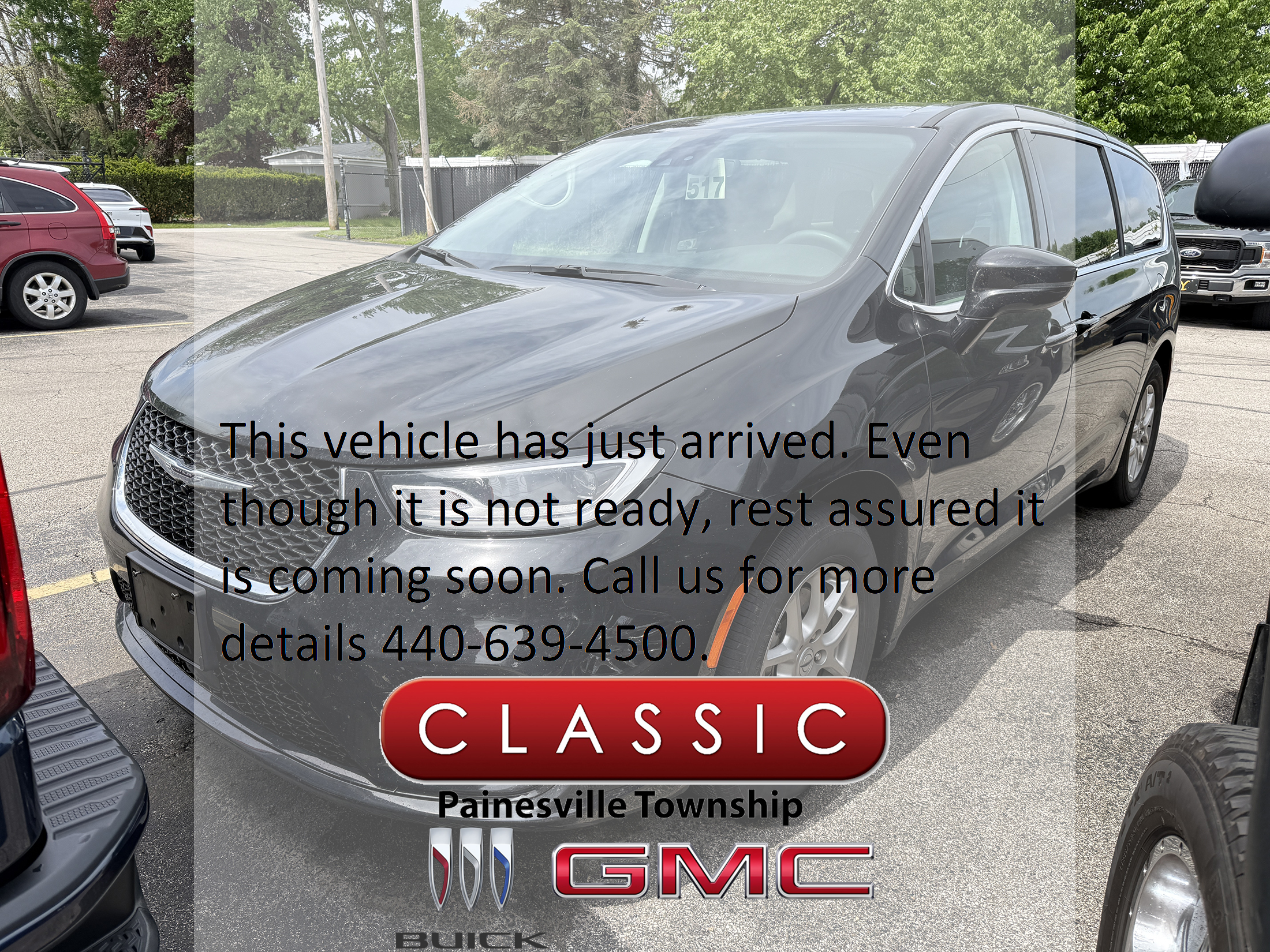 2024 Chrysler Pacifica Touring L's photo