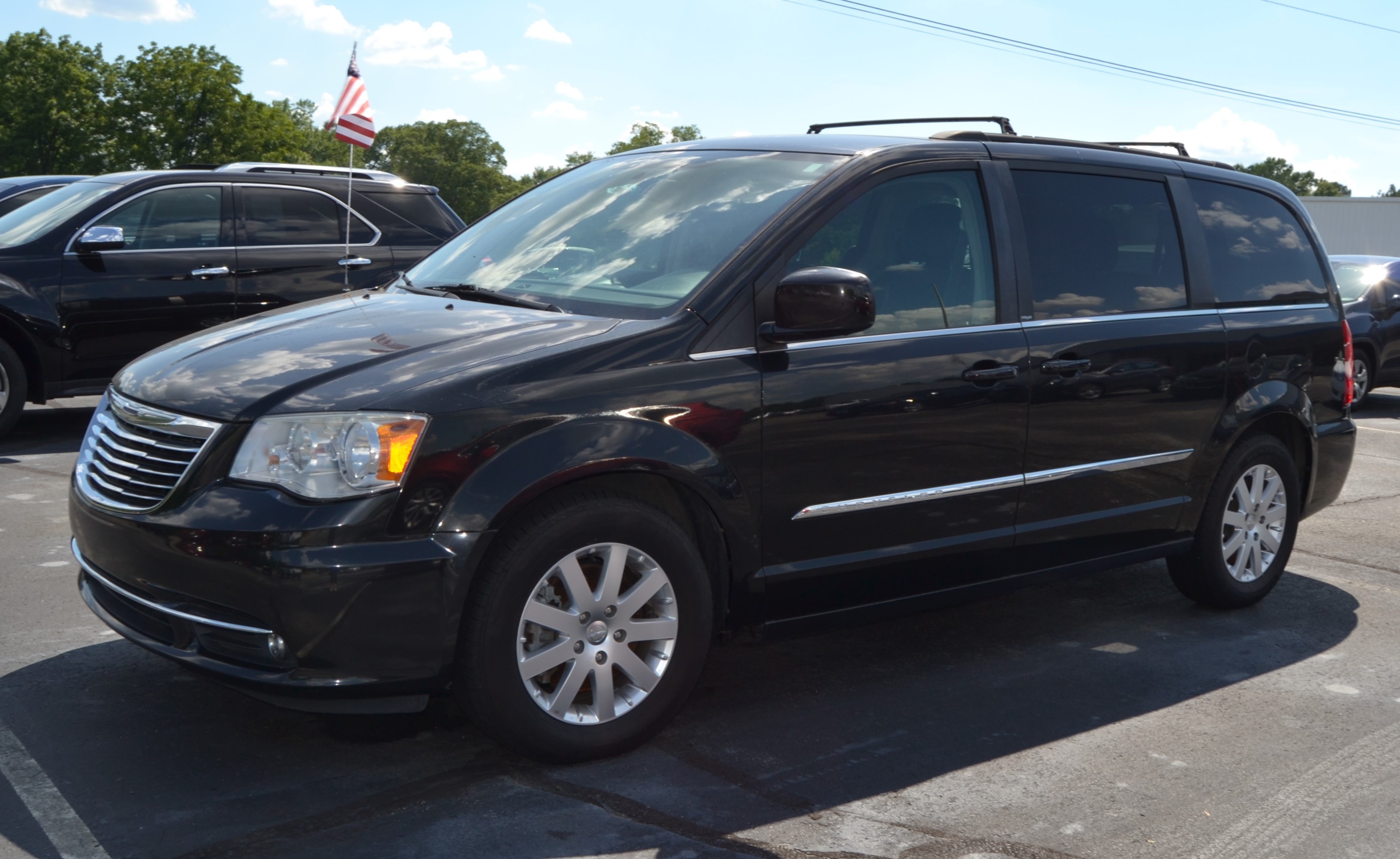 PreOwned 2014 Chrysler Town & Country Sports Van