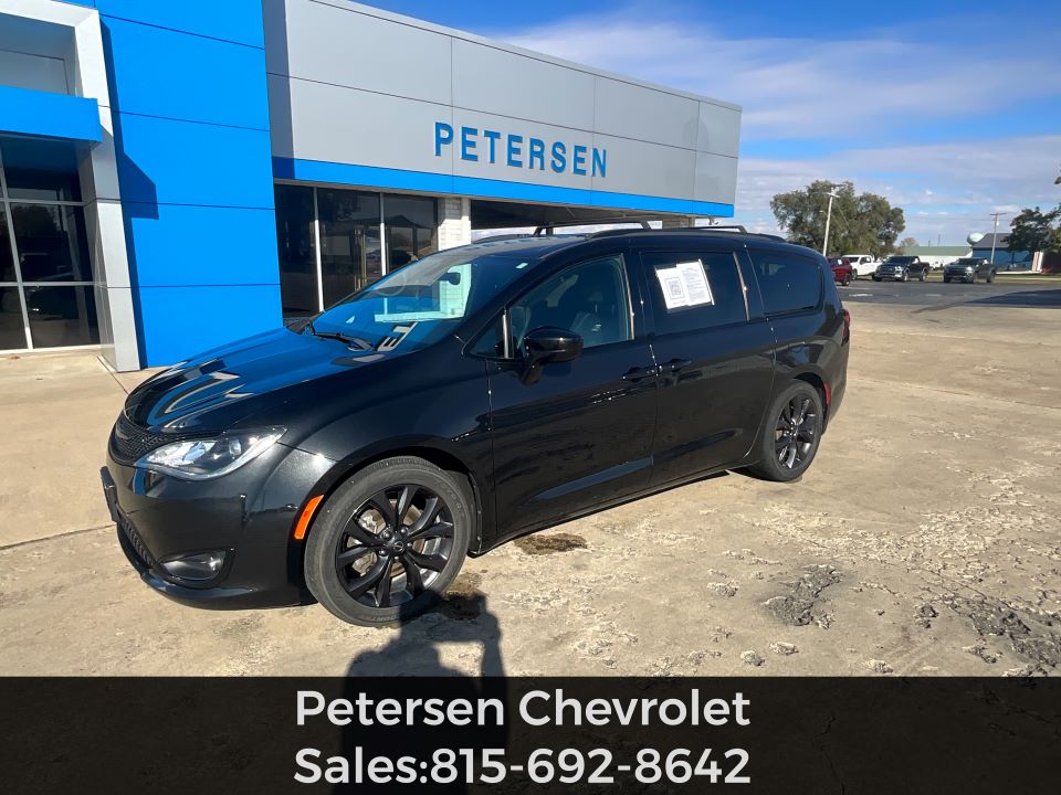 2018 Chrysler Pacifica Touring L Plus