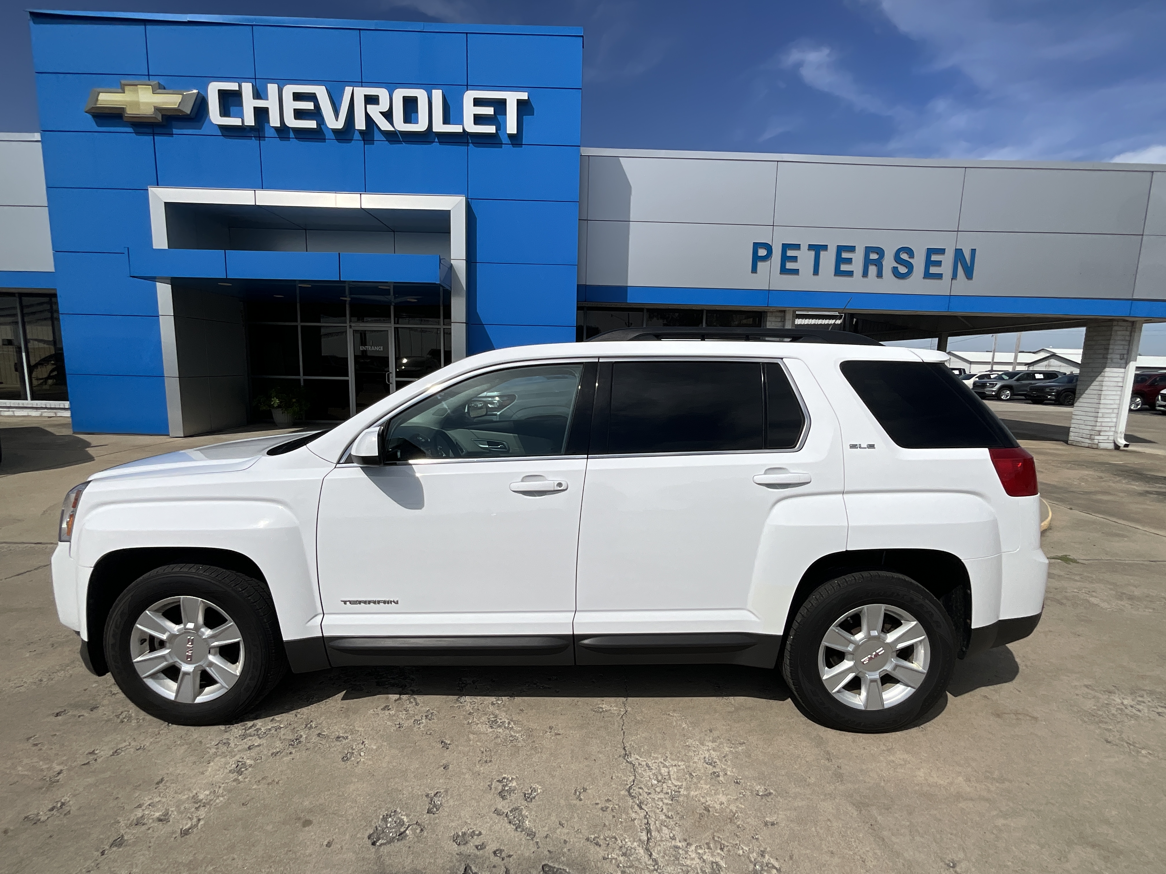Used 2011 GMC Terrain SLE-2 with VIN 2CTFLTEC4B6446866 for sale in Fairbury, IL