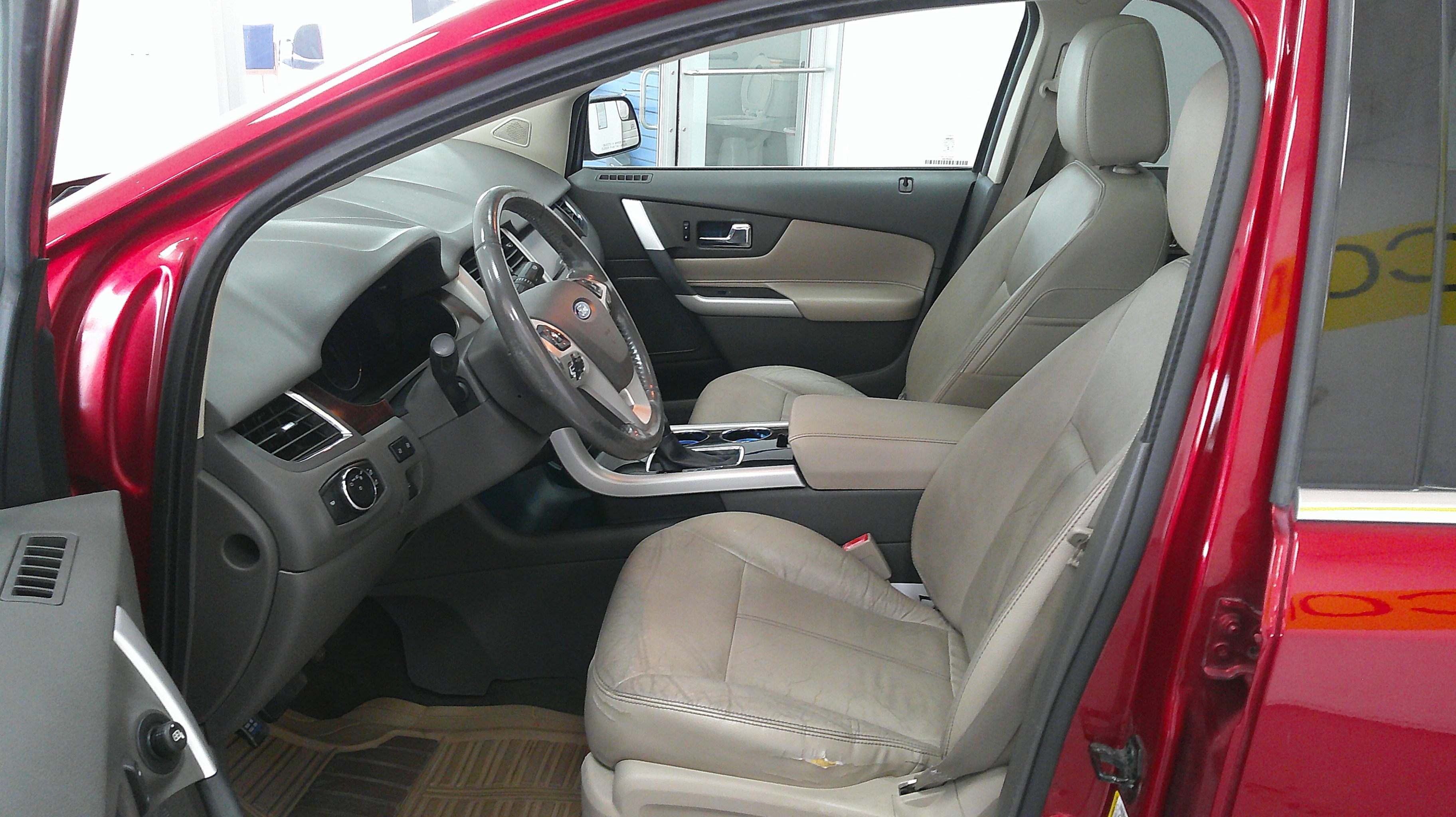 Used 2014 Red Ford Limited image 12