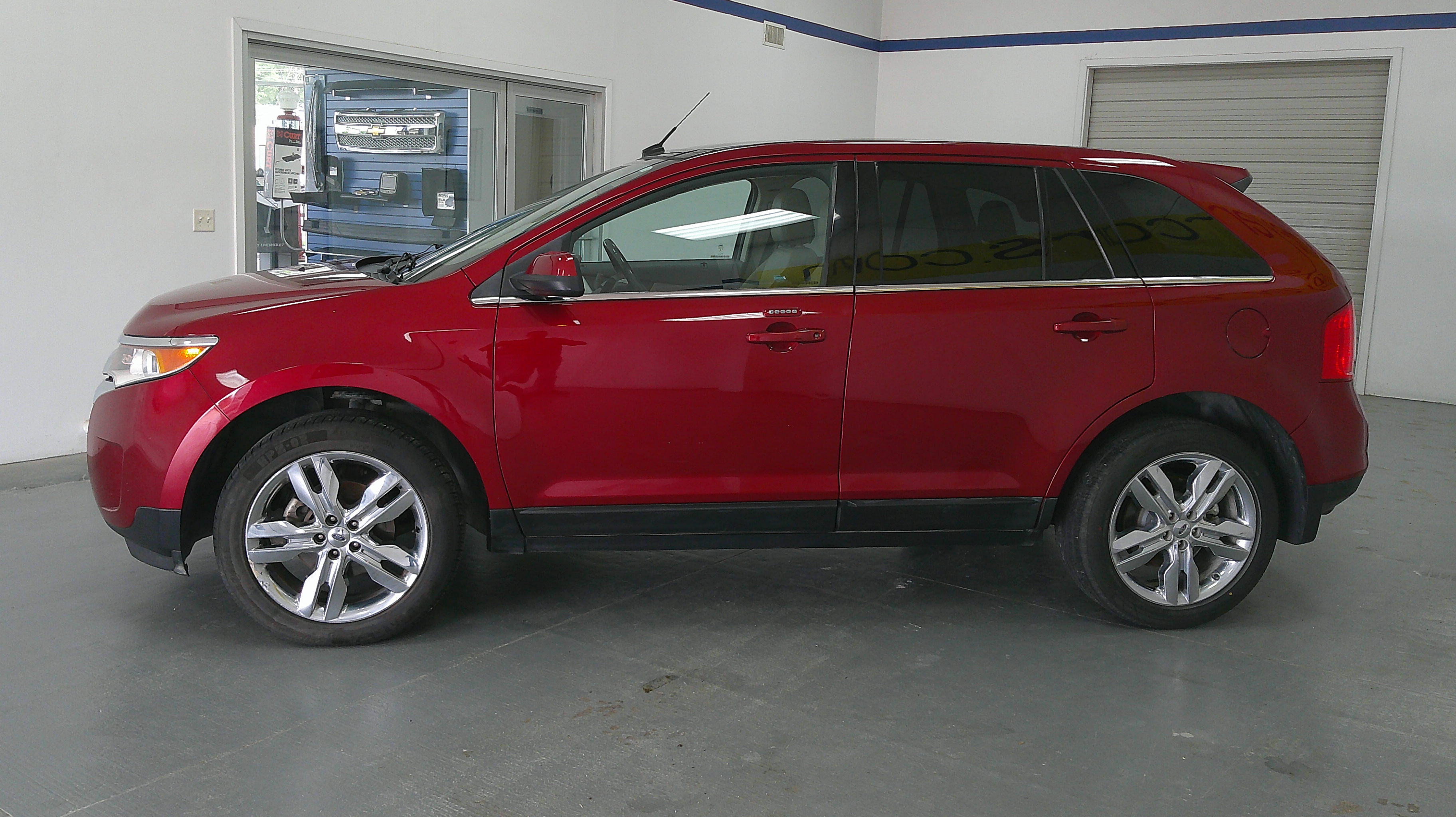 Used 2014 Red Ford Limited image 10