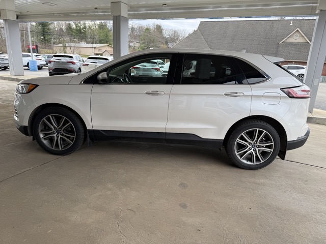 2019 Ford Edge Titanium - Photo 8