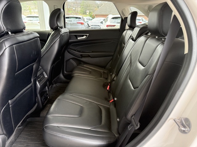 2019 Ford Edge Titanium - Photo 14