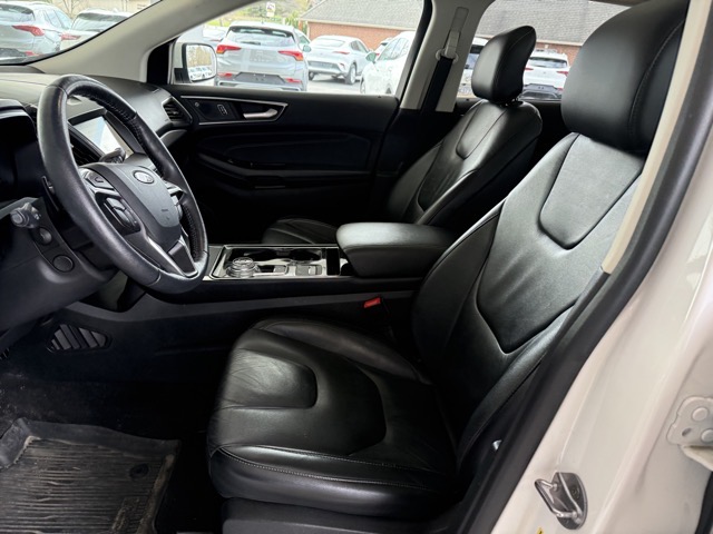 2019 Ford Edge Titanium - Photo 13