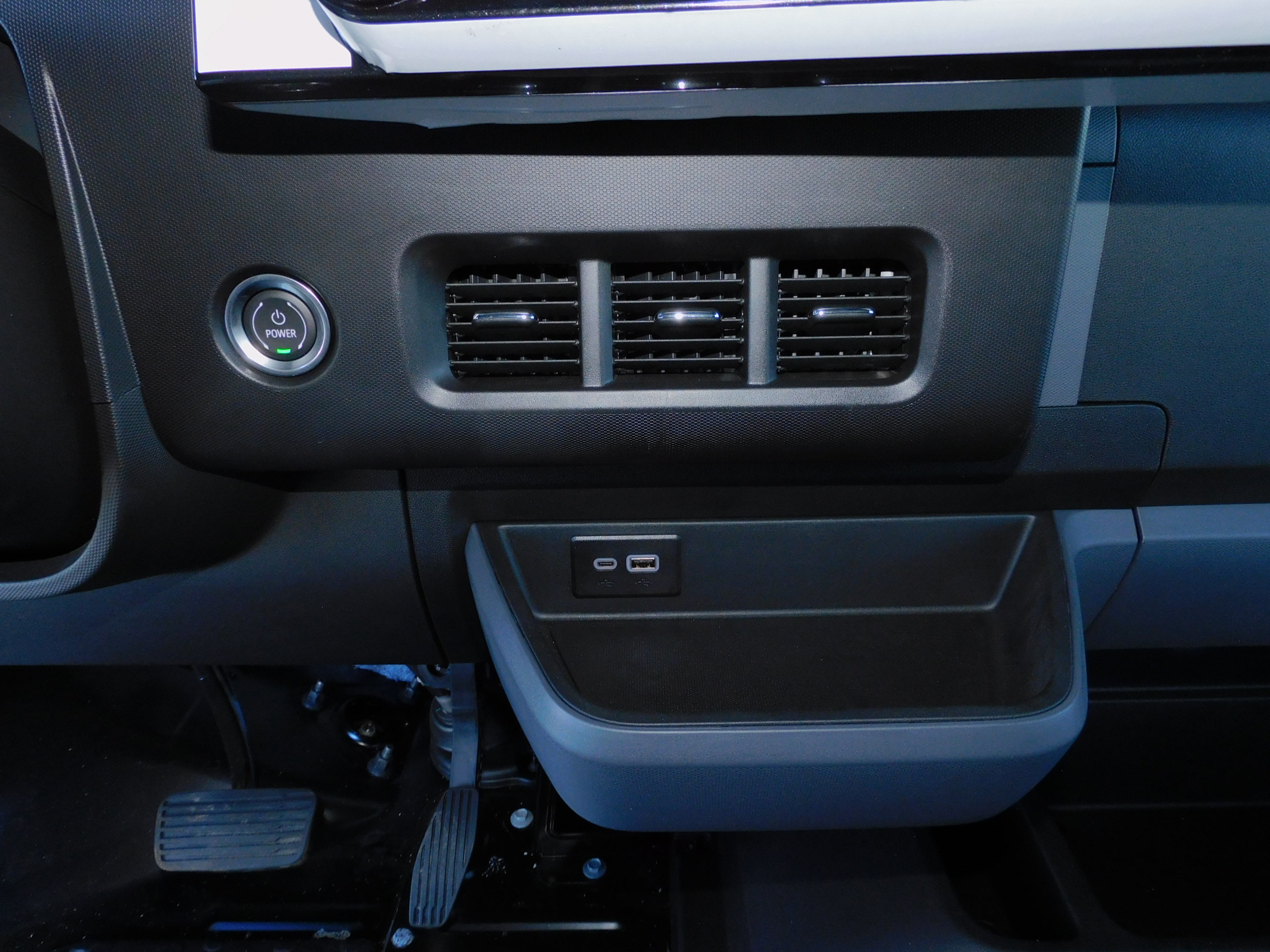 2025 Chevrolet BrightDrop Base - Photo 17