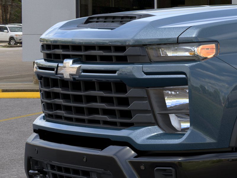 2026 Chevrolet Silverado 2500HD Custom photo 13