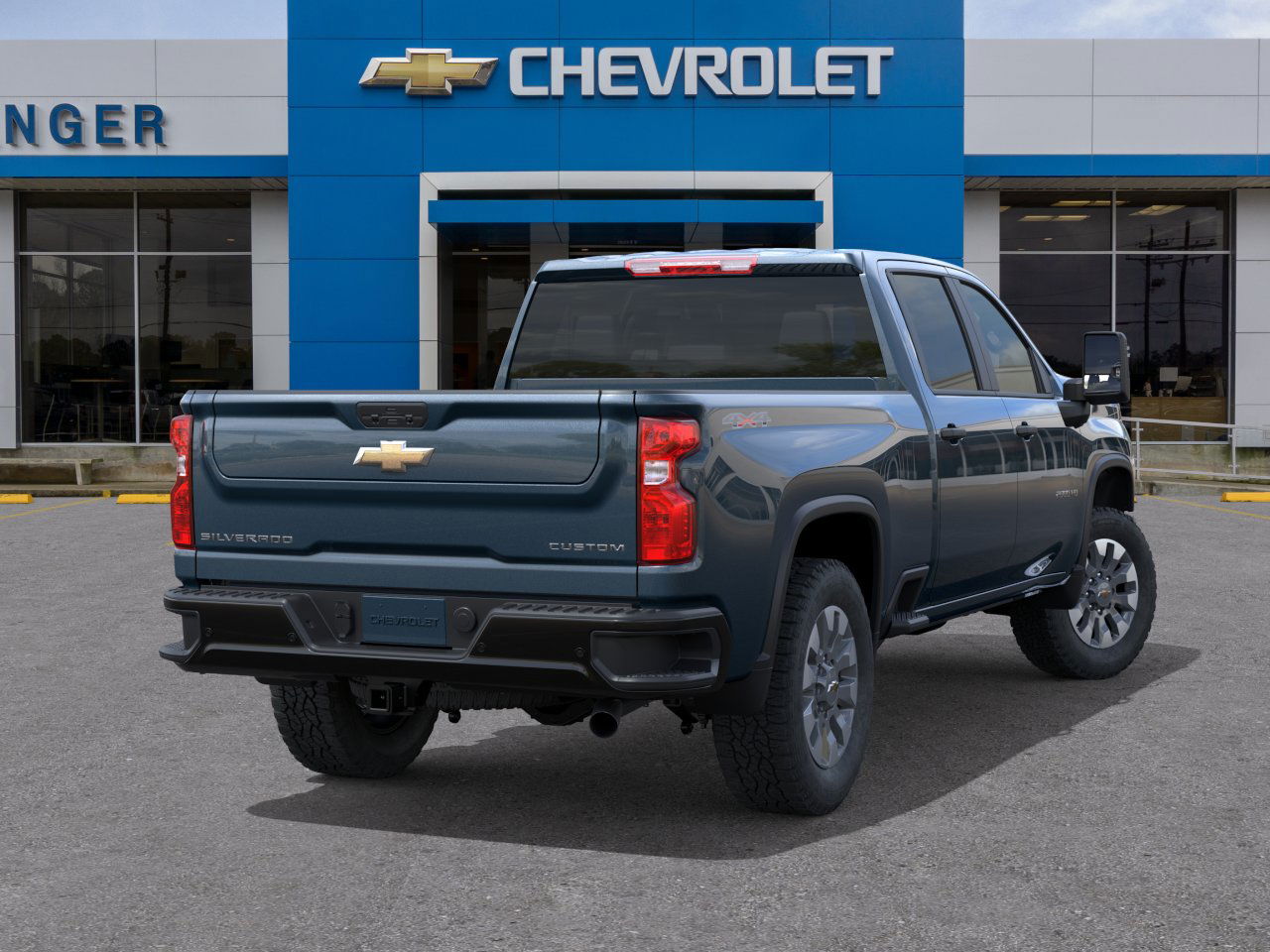 2026 Chevrolet Silverado 2500HD Custom photo 4