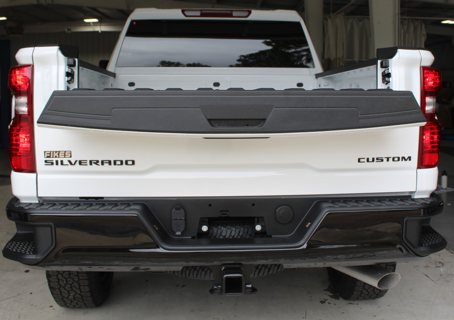 2026 Chevrolet Silverado 2500HD Custom photo 3