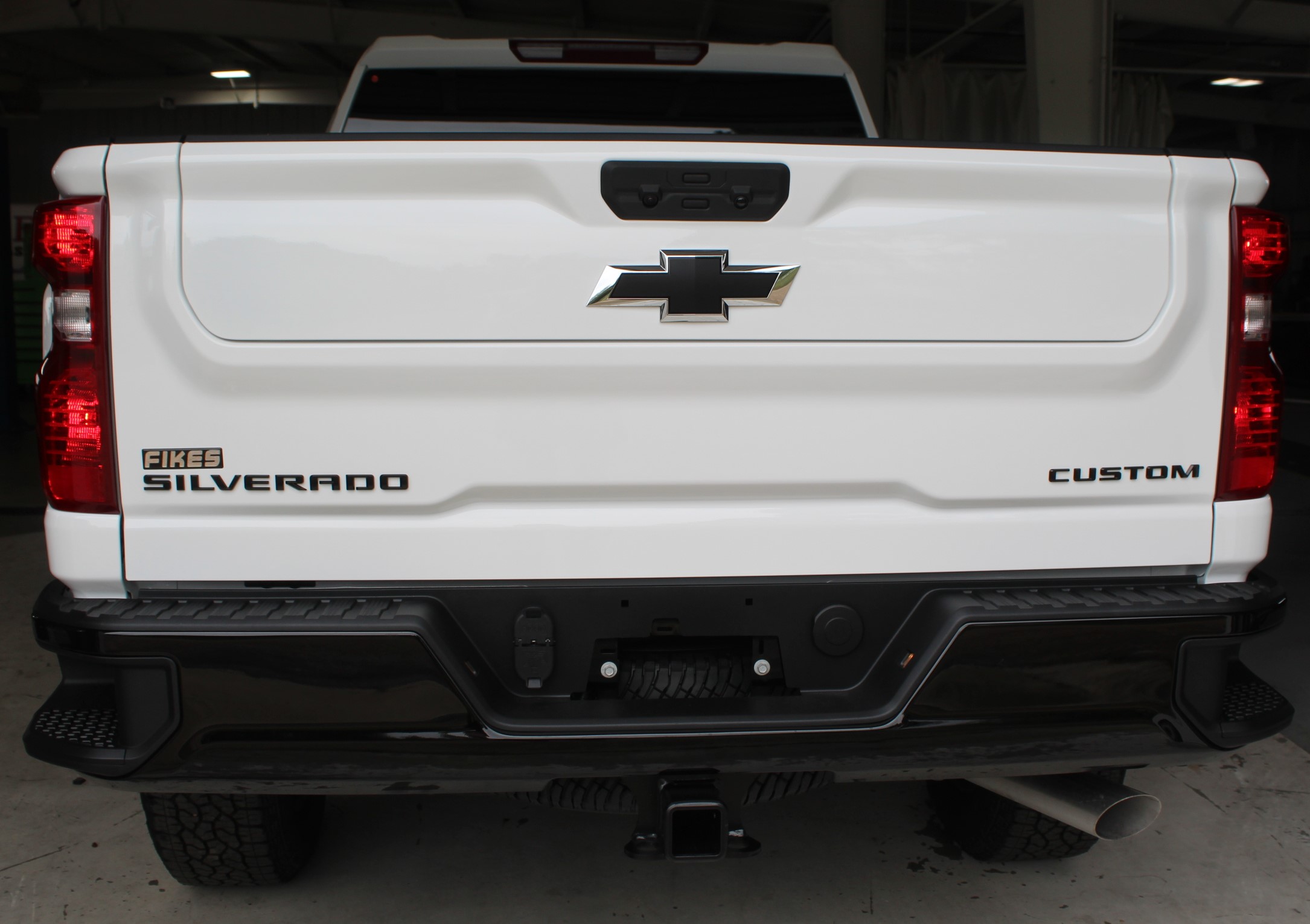 2026 Chevrolet Silverado 2500HD Custom photo 2