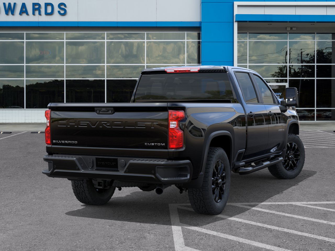 2025 Chevrolet Silverado Custom photo 4