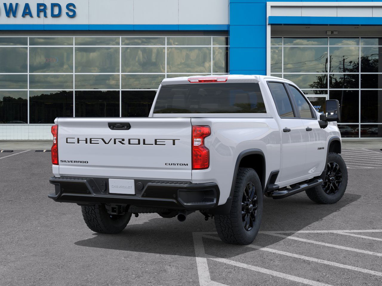 2026 Chevrolet Silverado 2500HD Custom photo 4