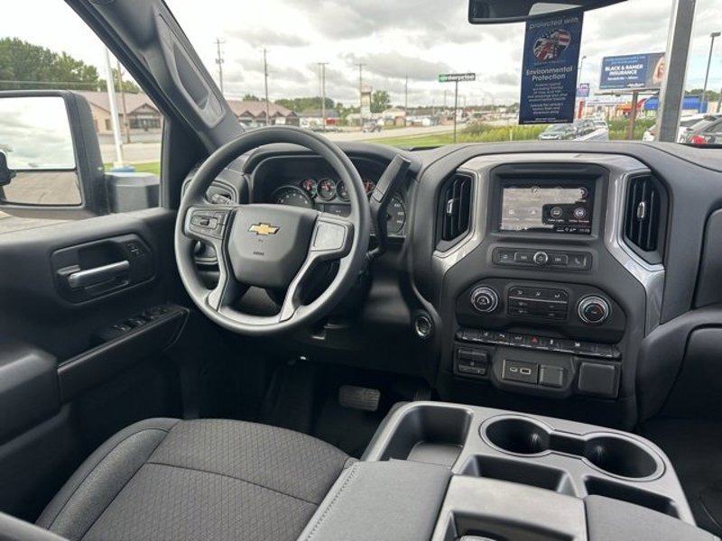 2026 Chevrolet Silverado 2500HD Custom photo 14