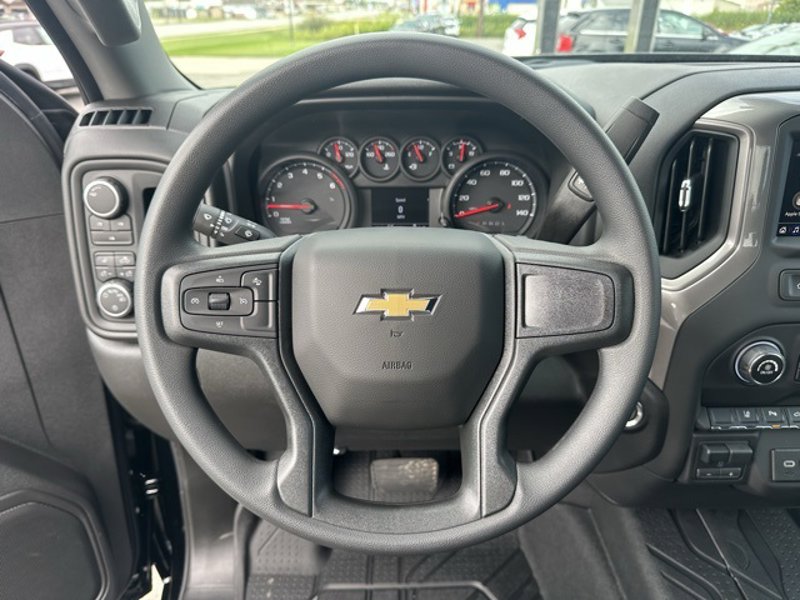 2026 Chevrolet Silverado 2500HD Custom photo 9