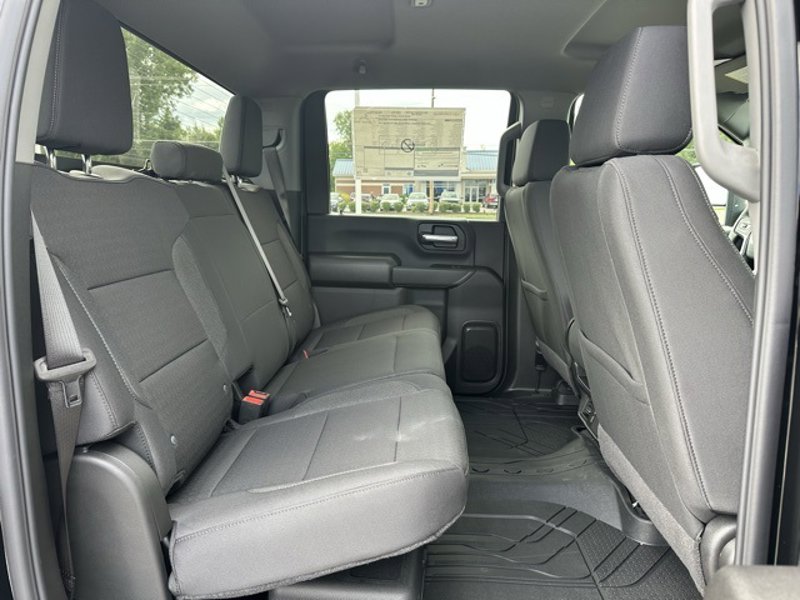 2026 Chevrolet Silverado 2500HD Custom photo 8