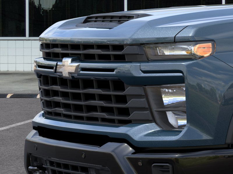 2025 Chevrolet Silverado 2500HD Custom photo 13