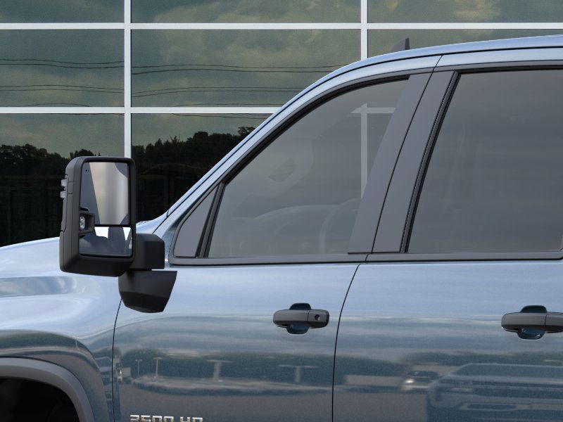 2025 Chevrolet Silverado 2500HD Custom photo 12