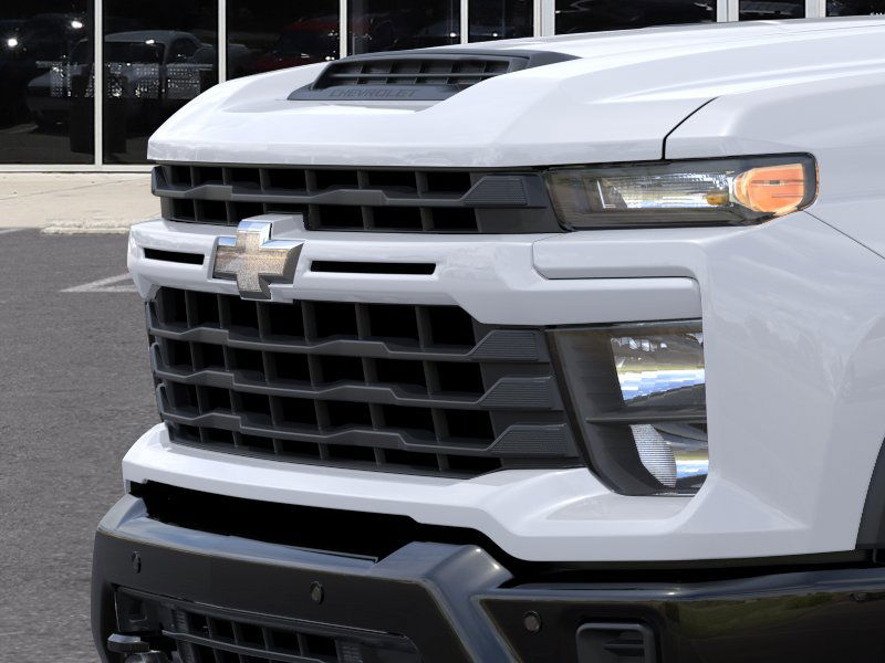 2026 Chevrolet Silverado Custom photo 13