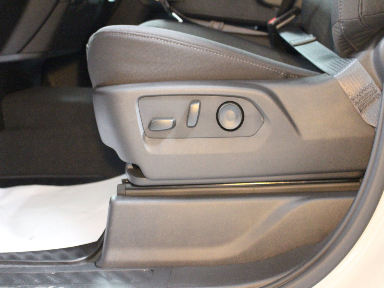 2026 Chevrolet Silverado 2500 HD Custom - Photo 16
