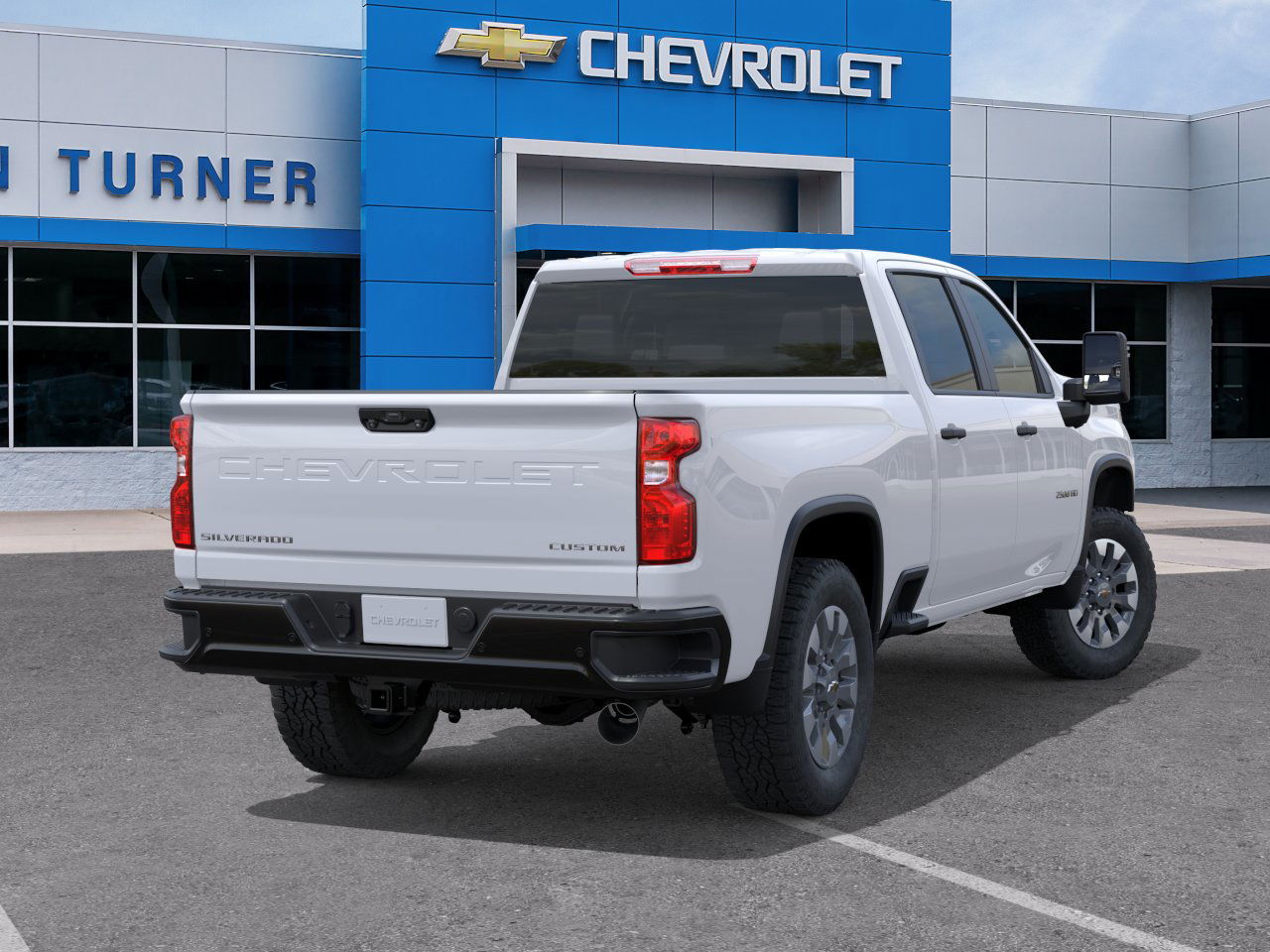 2025 Chevrolet Silverado 2500HD Custom photo 3