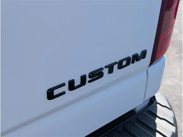 2026 Chevrolet Silverado 2500HD Custom photo 15