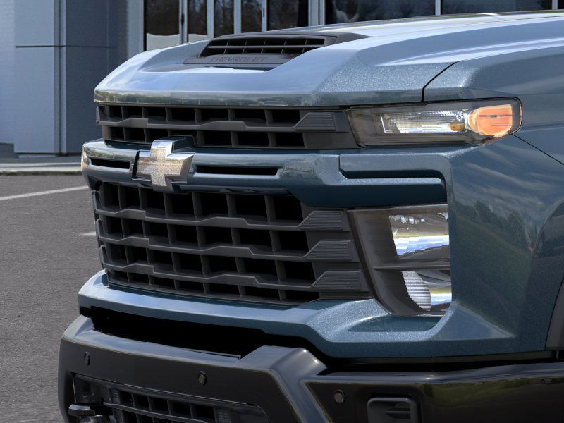 2025 Chevrolet Silverado 2500HD Custom photo 13