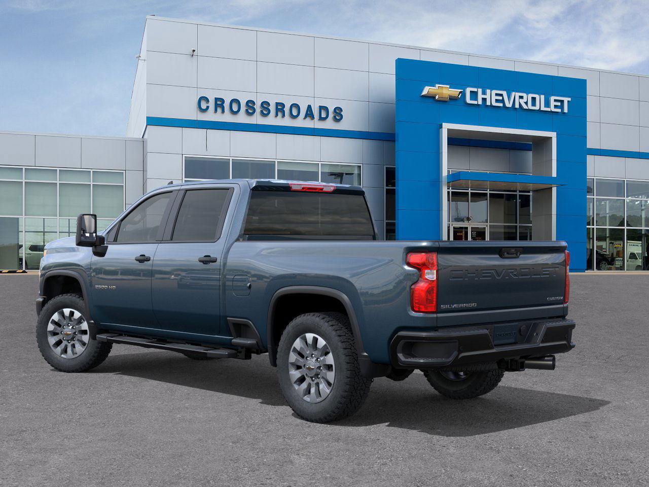 2025 Chevrolet Silverado 2500HD Custom photo 3
