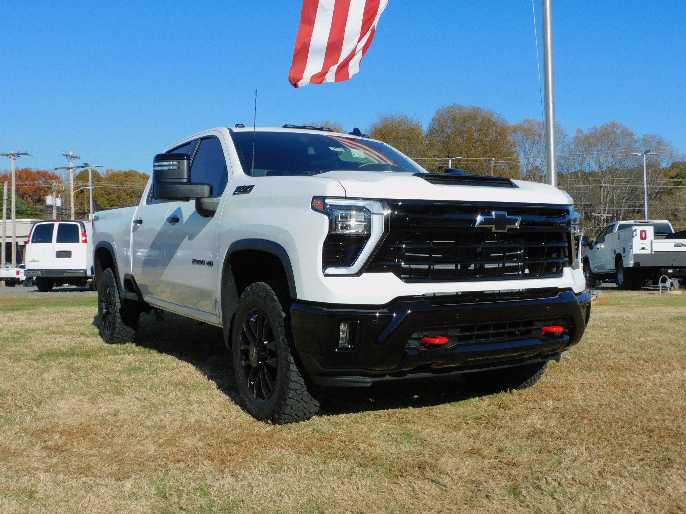 2026 Chevrolet Silverado 2500HD LT photo 4