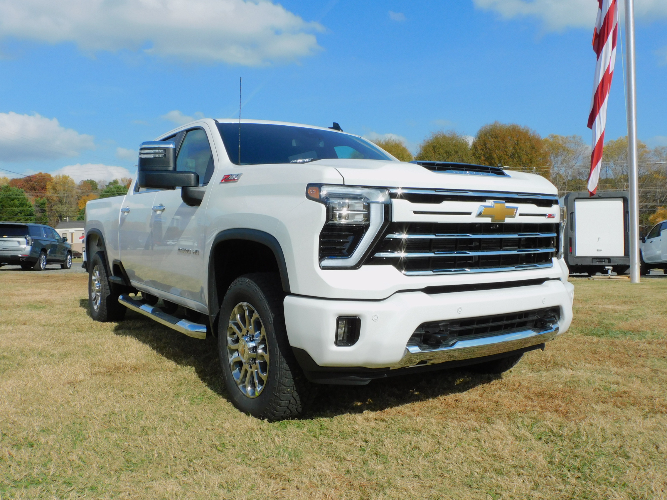 2026 Chevrolet Silverado 2500HD LT photo 3