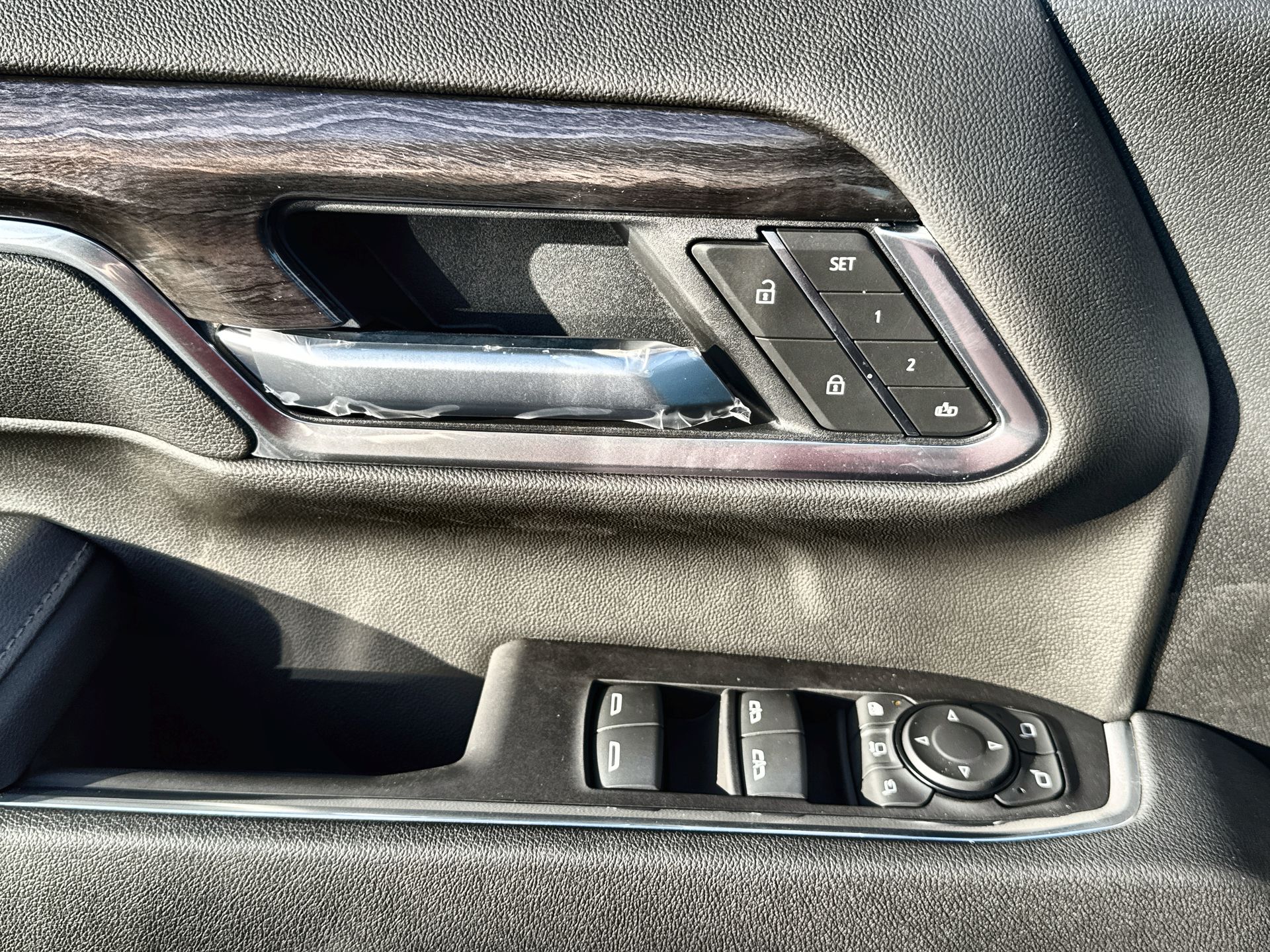2025 Chevrolet Silverado 2500HD LTZ photo 31