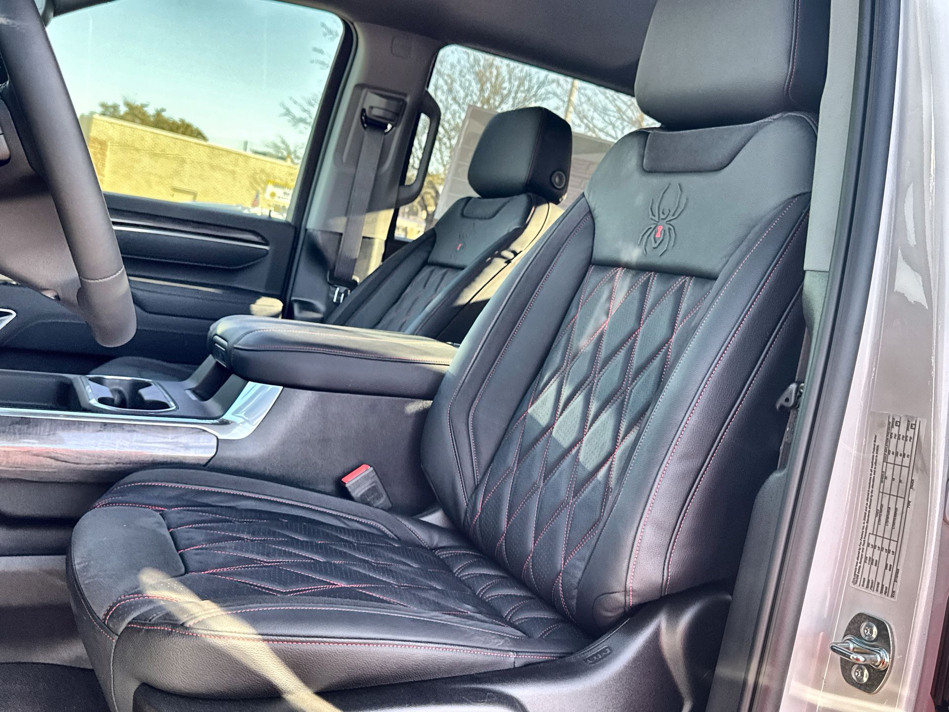 2025 Chevrolet Silverado 2500HD LTZ photo 29