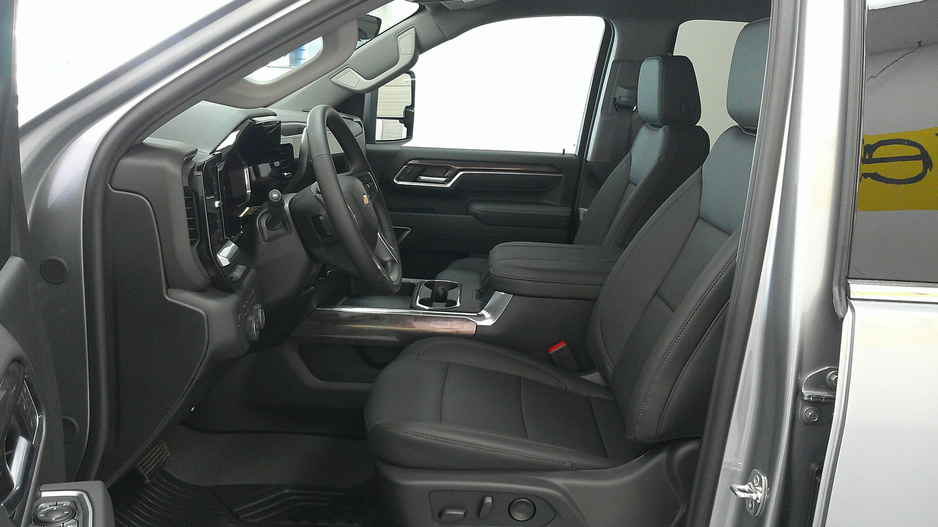 2026 Chevrolet Silverado 2500 HD LTZ - Photo 12