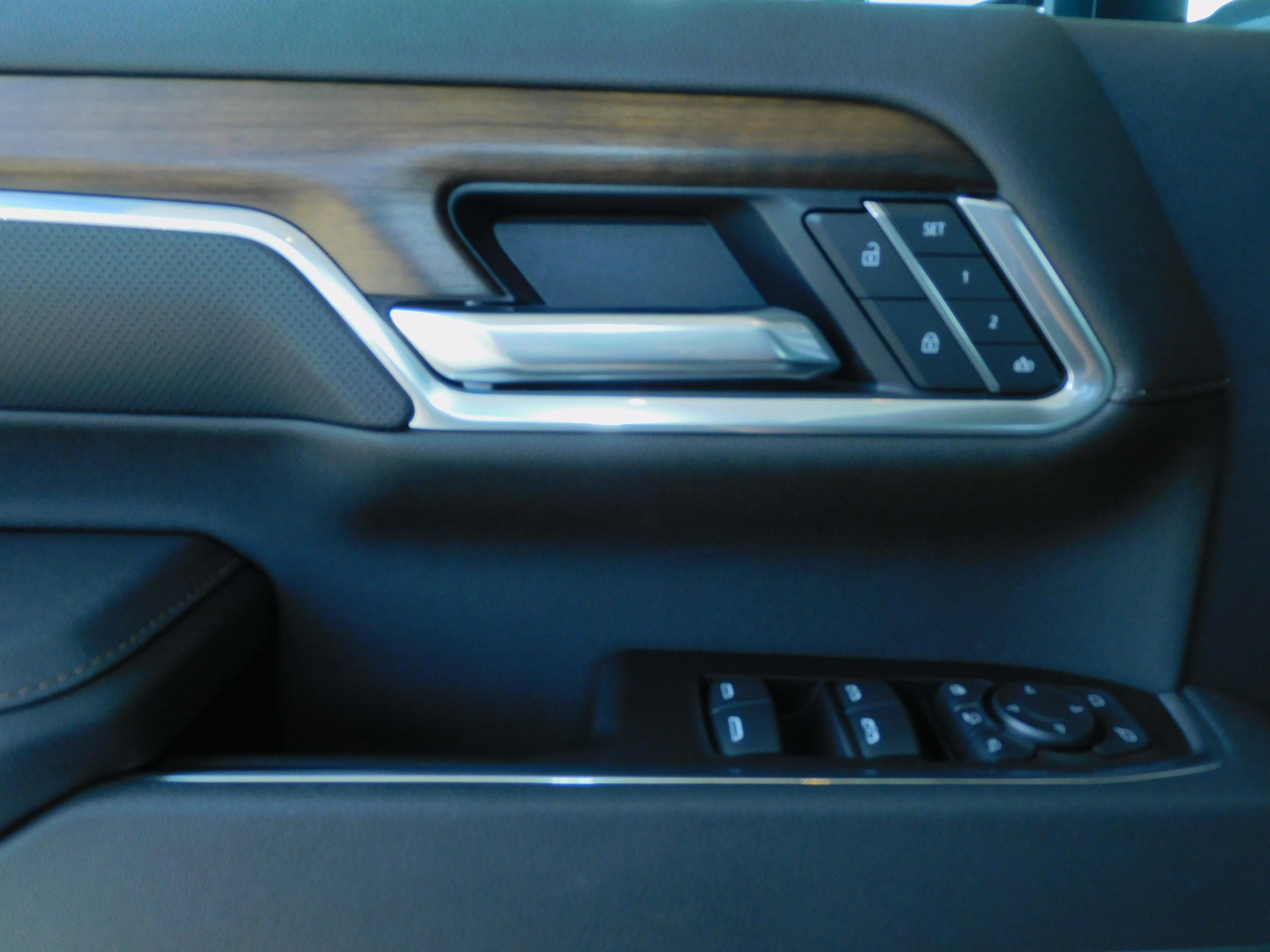New 2026 Sterling Gray Metallic Chevrolet High Country image 23