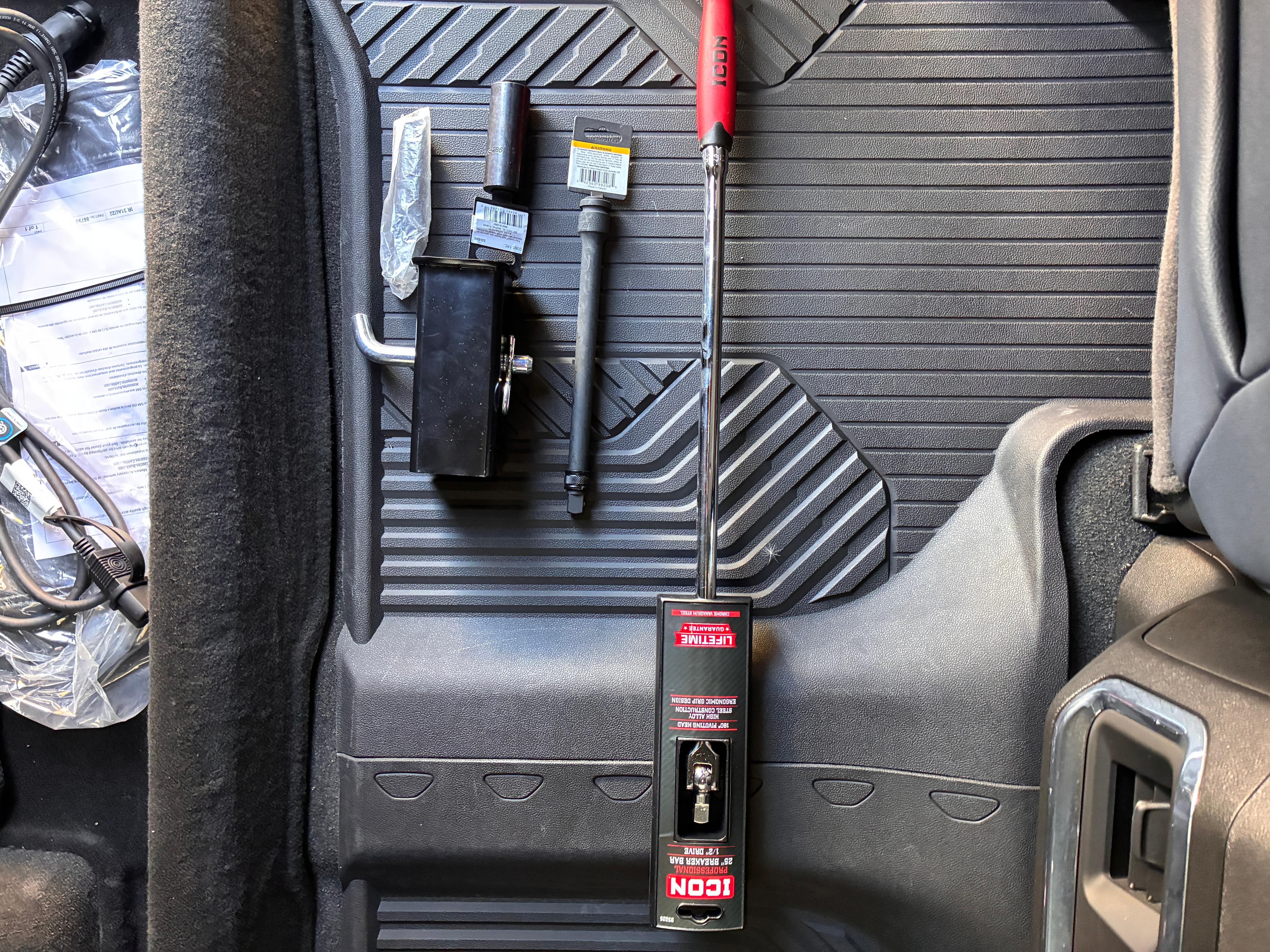 2025 Chevrolet Silverado 2500 HD High Country - Photo 40