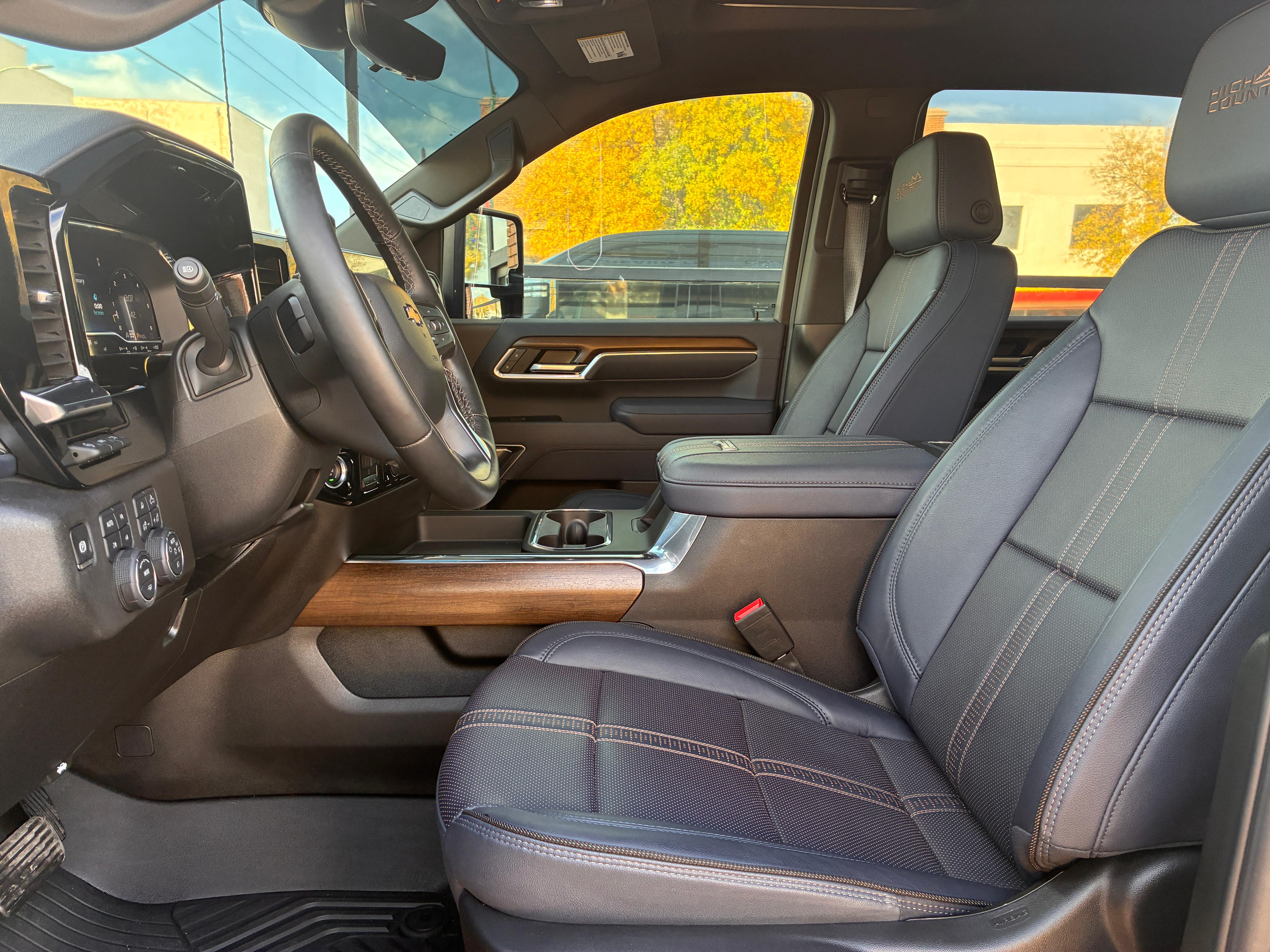 2025 Chevrolet Silverado 2500 HD High Country - Photo 15