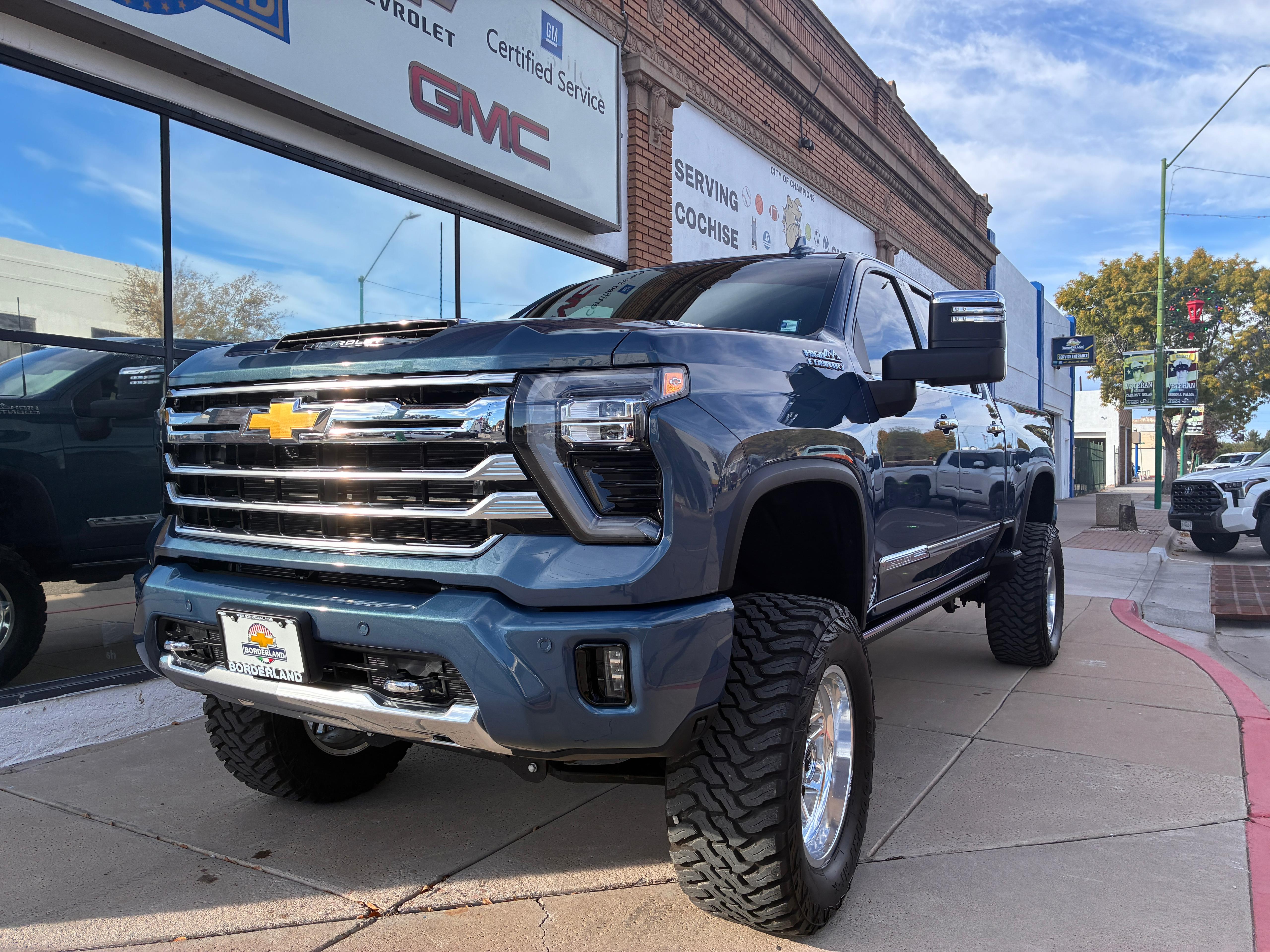 2025 Chevrolet Silverado 2500HD High Country's photo