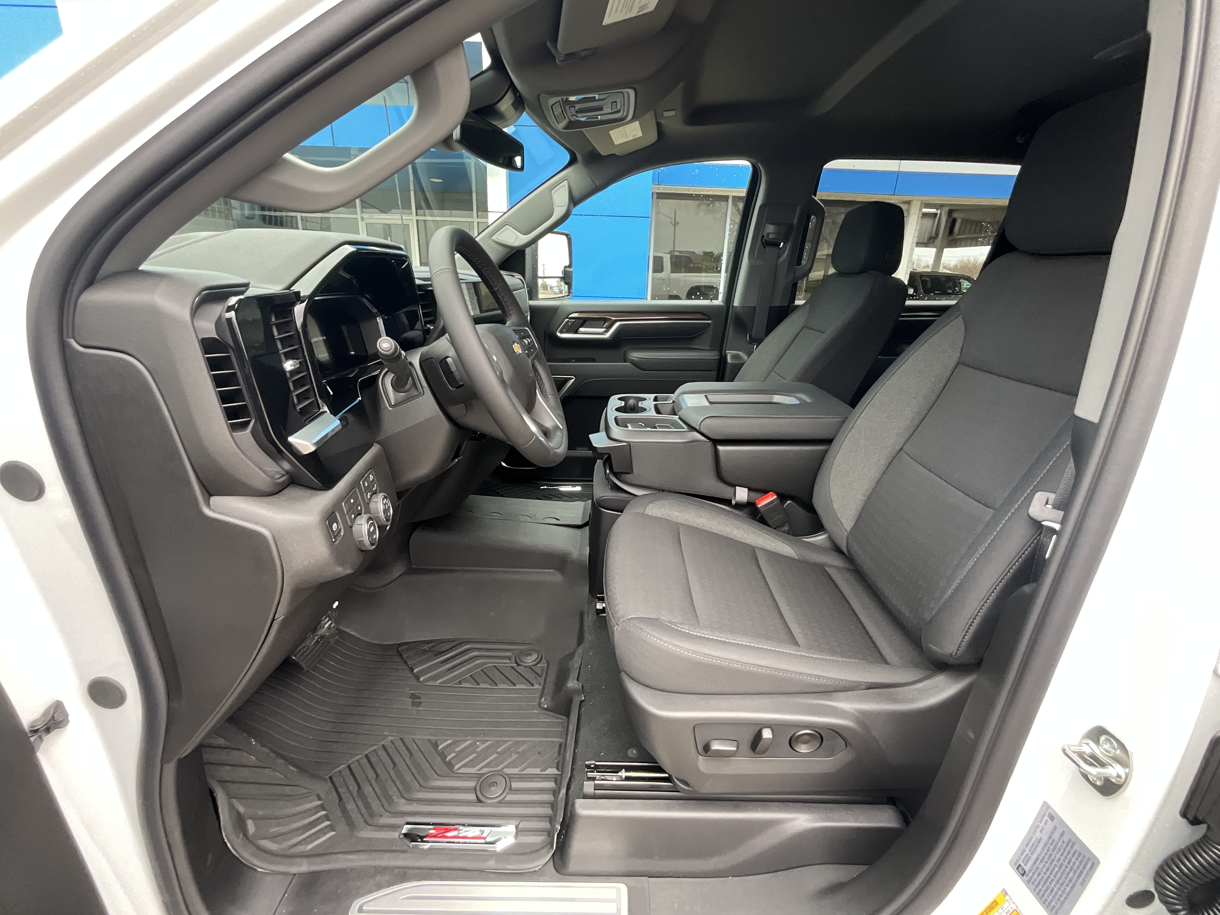 2026 Chevrolet Silverado 3500 HD LT - Photo 13