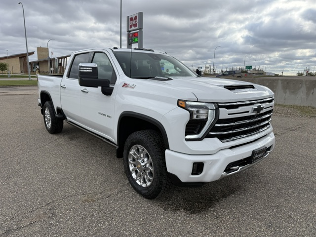 2025 Chevrolet Silverado 3500HD LTZ's photo