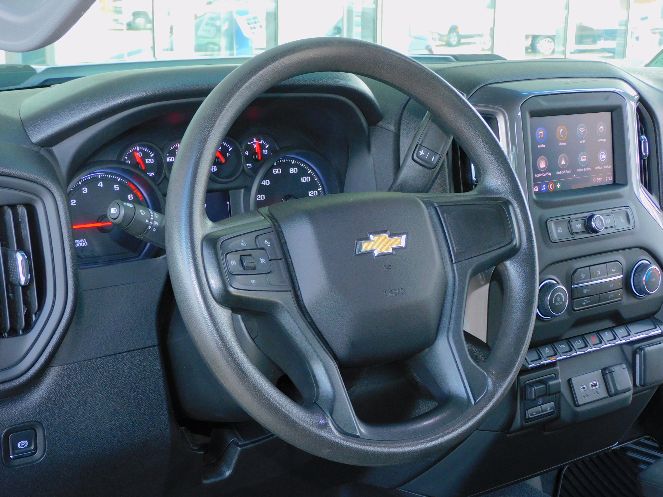 2024 Chevrolet Silverado 2500HD Custom photo 12