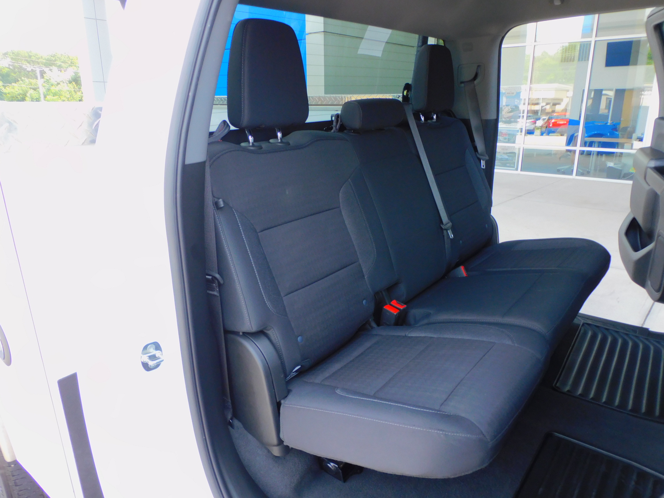 2024 Chevrolet Silverado 2500HD Custom photo 18