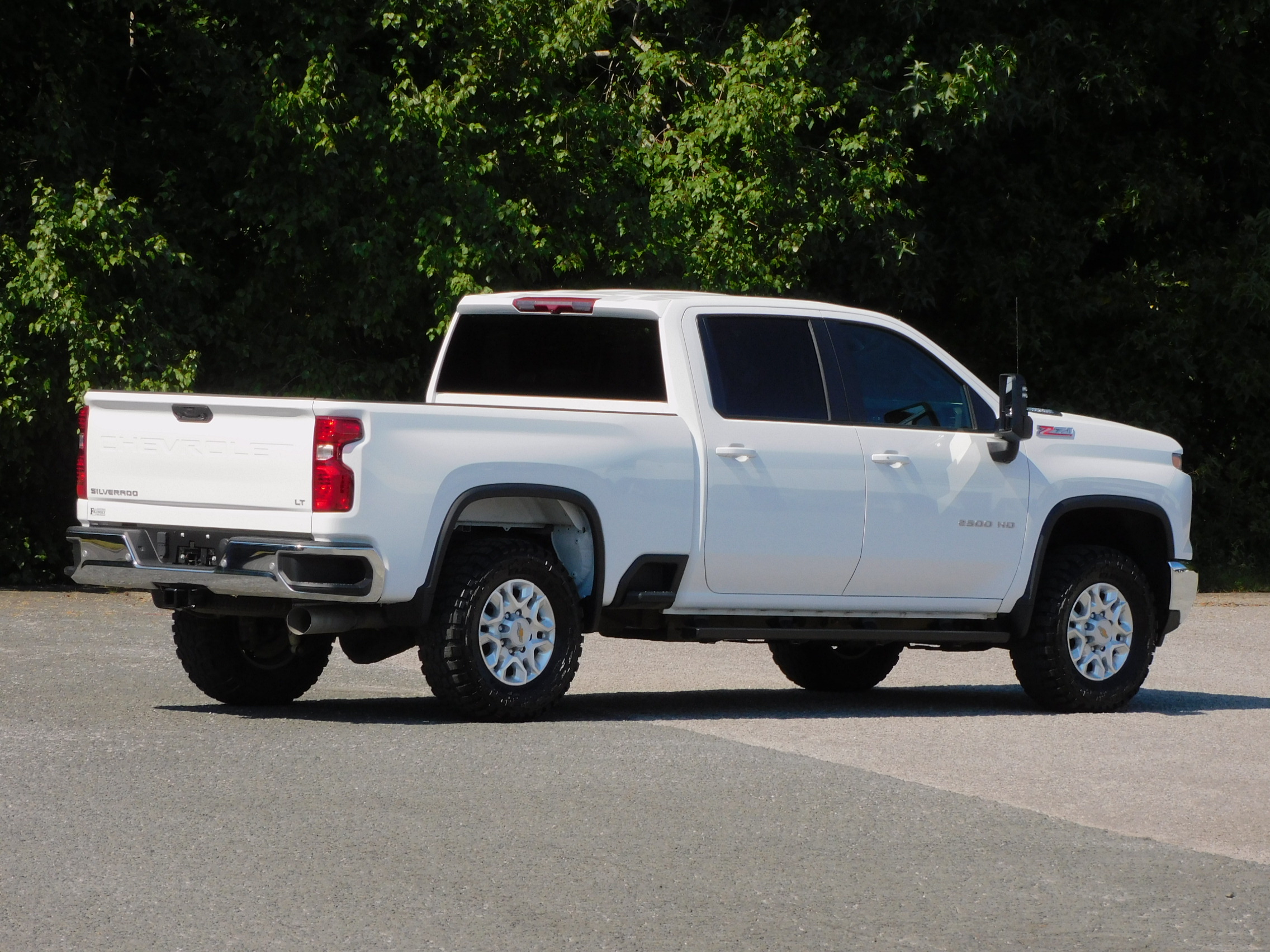 2024 Chevrolet Silverado 2500HD LT photo 6