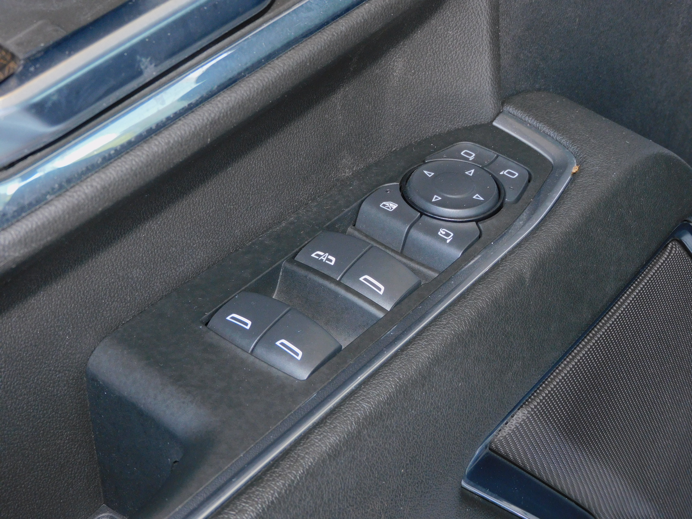 2024 Chevrolet Silverado 2500HD LT photo 17