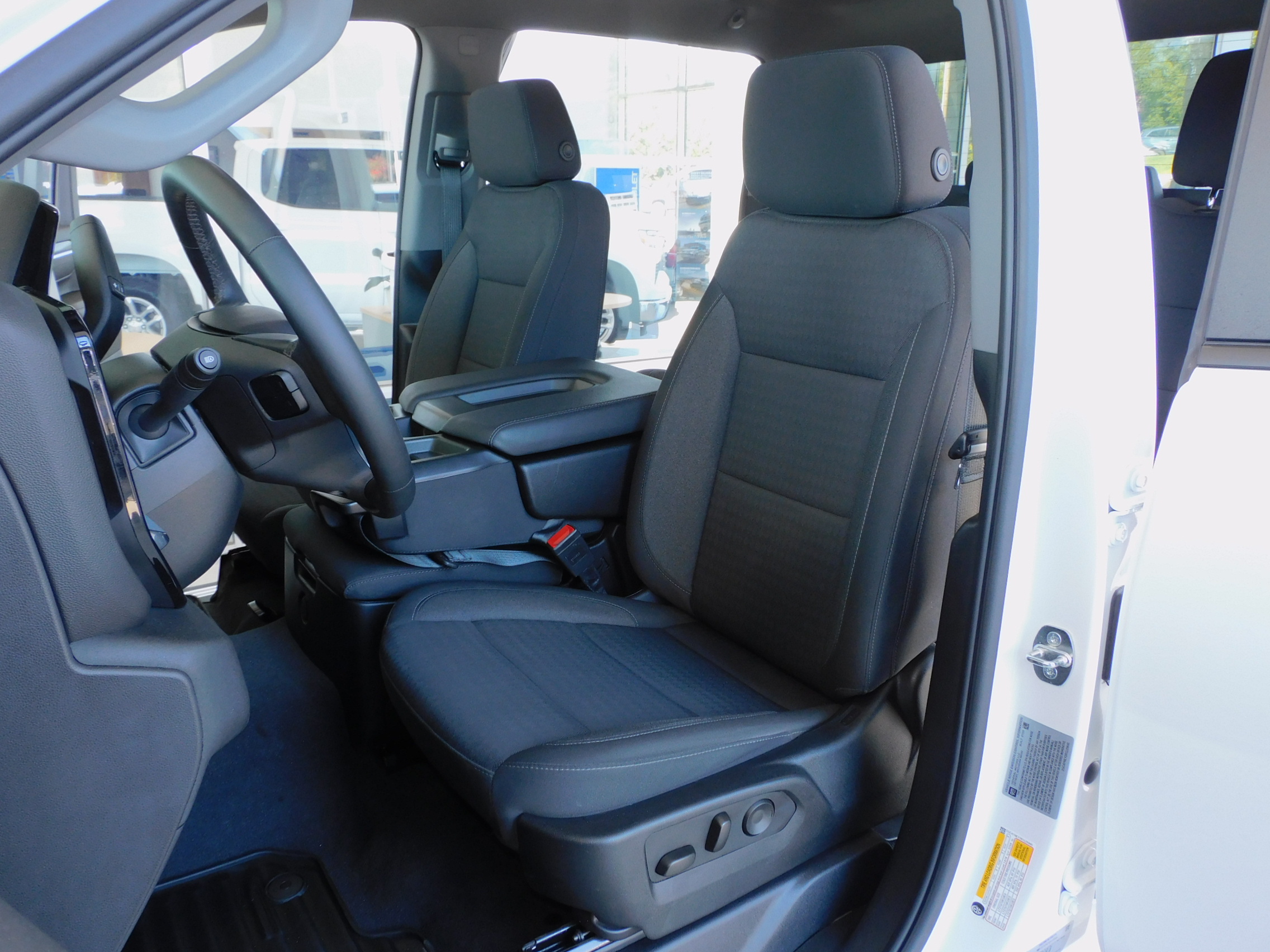 2024 Chevrolet Silverado 2500HD LT photo 18