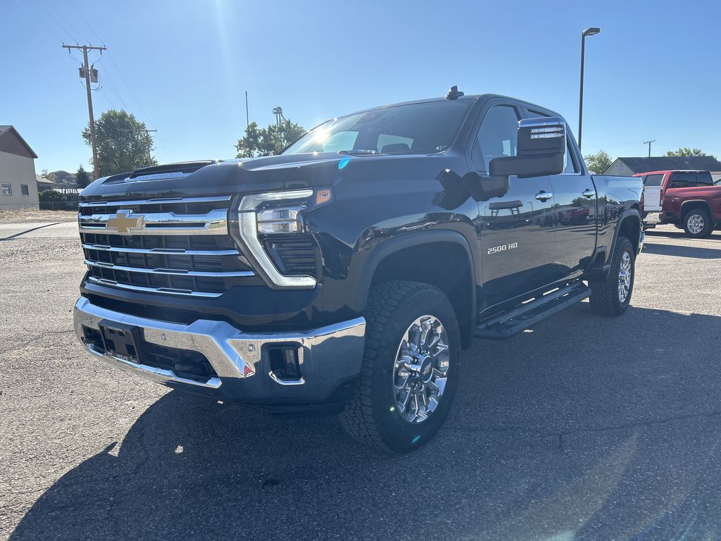 2024 Chevrolet Silverado 2500HD LTZ photo 2